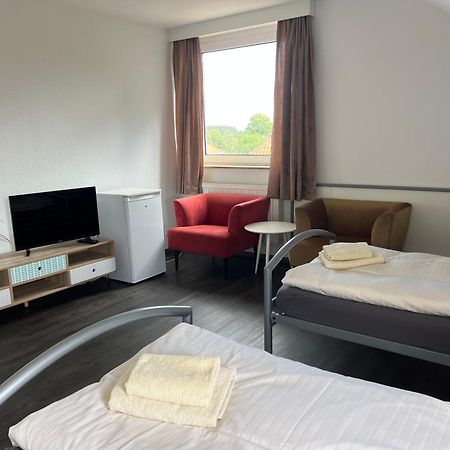 Hemmoor Hotel Zum Kreidesee, Kein Urlaubshotel ! מראה חיצוני תמונה